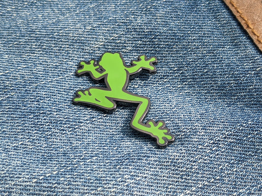 Climbing Tree Frog Green Enamel Pin Lapel Pin